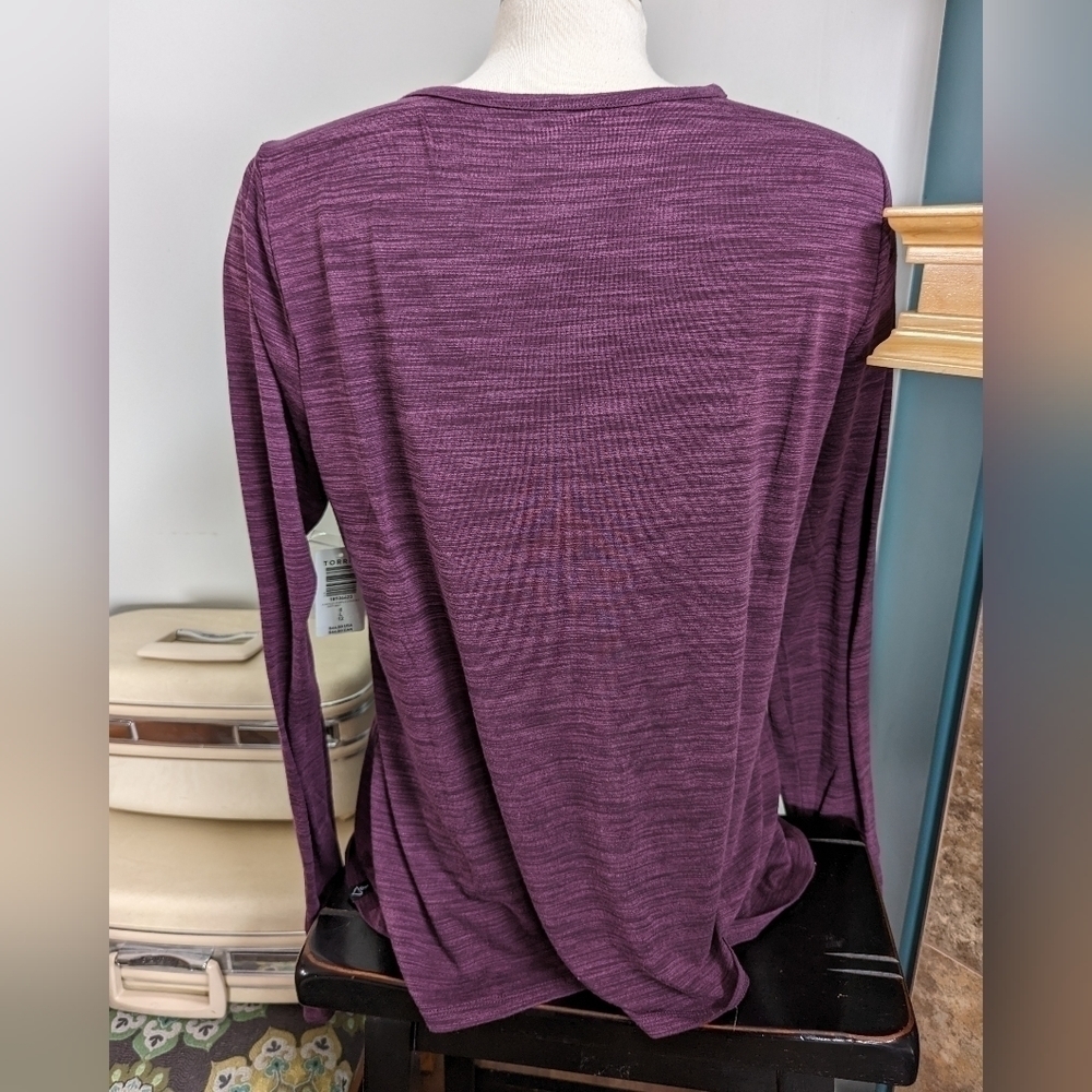 New Torrid Happy Camper Lyocell Henley Long Sleeve Active Tee, purple Sz L 0x - Picture 4 of 5